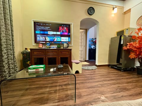 Living room, Evening entertainment