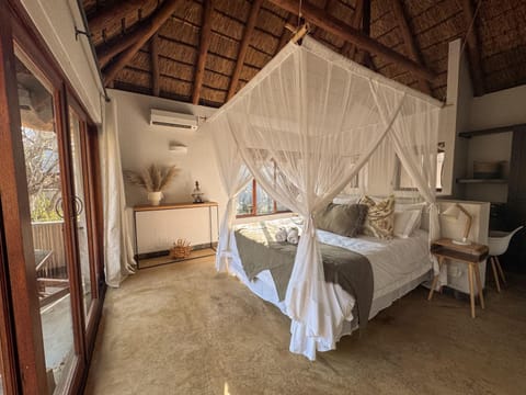 Bed, Bedroom, air conditioner