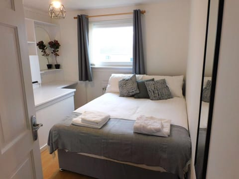 No 52 - Newly refurbished 3 bedroom home in East Kilbride House in East Kilbride