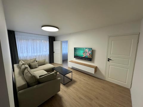 Communal lounge/ TV room, Living room, Seating area, Evening entertainment