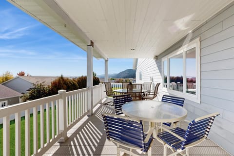 Sunnyside Retreat House in Kalispell