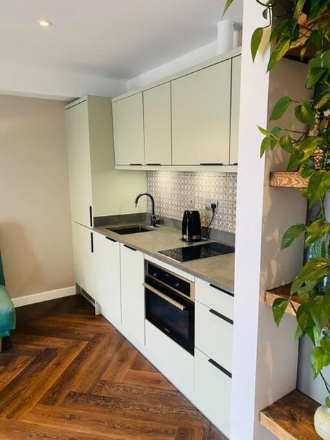 The Sanctuary, luxury studio apartment in Bath Apartment in Bath