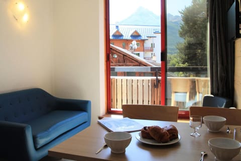 Résidence Relais De La Guisane - Appartement lumineux · Proche des remontées mécaniques · coin montagne MAE-0334 Apartment in Briançon