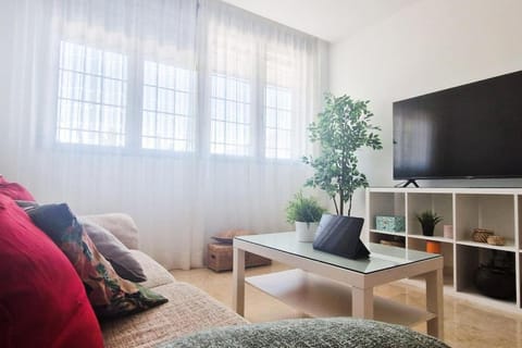 Communal lounge/ TV room, TV and multimedia, Living room