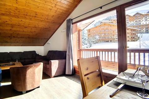 Résidence Les Cristaux - Appartement spacieux & rénové · Proche des pistes · Balcon · Sauna · Hammam · WIFI MAE-9894 Apartment in Les Allues