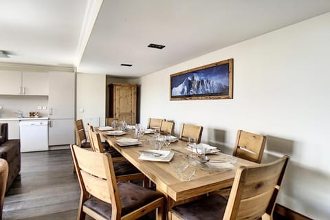 Résidence Les Cristaux - Appartement spacieux & confortable · Proche des pistes · Balcon · Sauna · Hammam · WIFI MAE-9924 Apartment in Les Allues