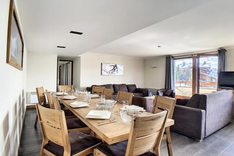 Résidence Les Cristaux - Appartement spacieux & confortable · Proche des pistes · Balcon · Sauna · Hammam · WIFI MAE-9924 Apartment in Les Allues