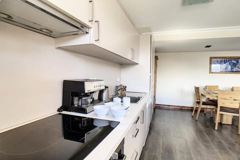 Résidence Les Cristaux - Appartement spacieux & confortable · Proche des pistes · Balcon · Sauna · Hammam · WIFI MAE-9924 Apartment in Les Allues