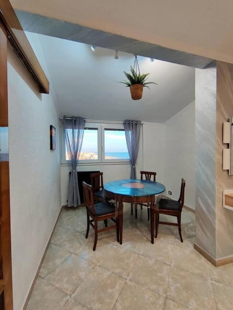 Elegant Seafront Apartment in Ostia | Beach Access Apartment in Ostia