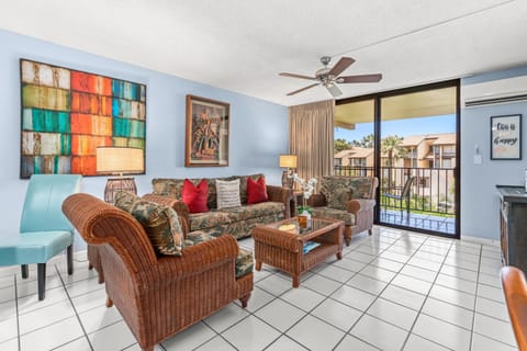 Rear Ocean View 2 Bedroom Single Level Condo at Kamaole Sands 9-305 Apartment in Wailea