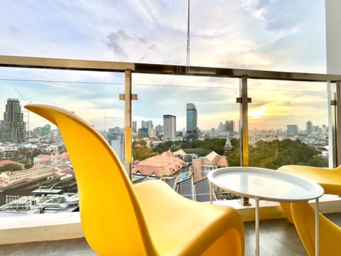 Balcony/Terrace, City view