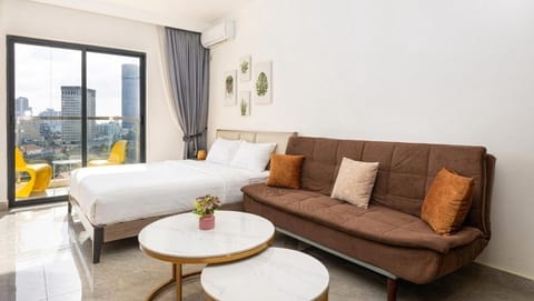 Bed, Photo of the whole room, Seating area