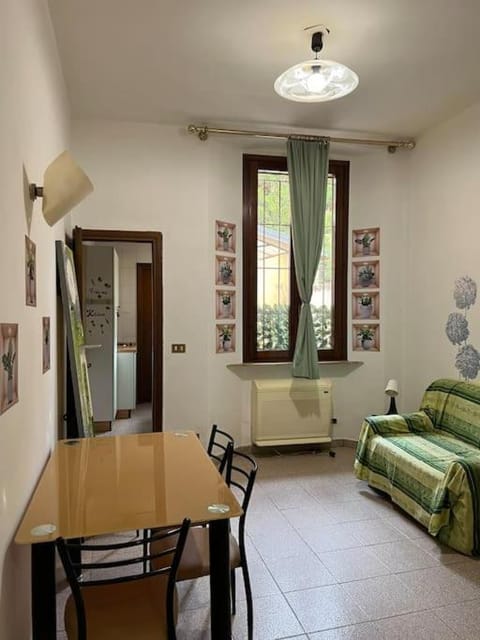 La tana moderna Apartment in Piacenza