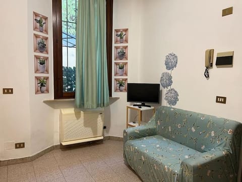 La tana moderna Apartment in Piacenza