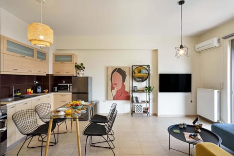 TV and multimedia, Kitchen or kitchenette, Seating area, Dining area, oven