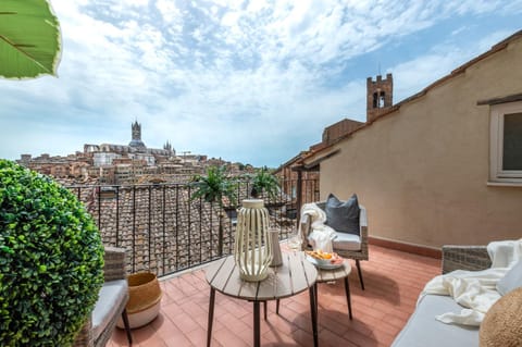 Property building, Balcony/Terrace