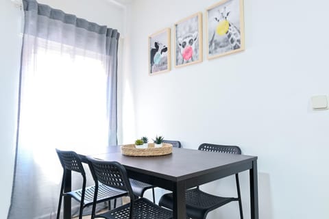 Decorative detail, Dining area