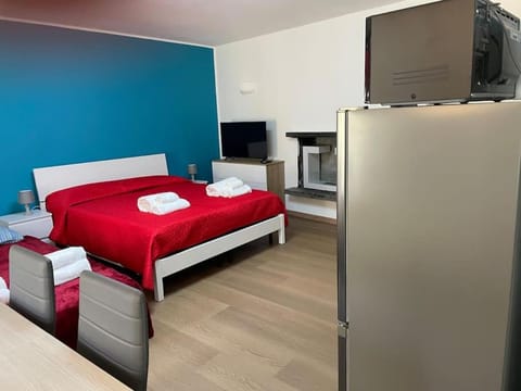 Communal lounge/ TV room, Bed, TV and multimedia, Evening entertainment