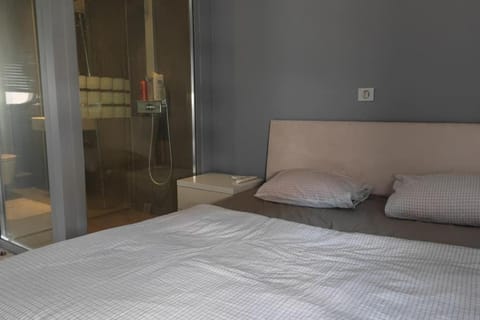 Central Station Modern Apartment Apartment in Thessaloniki