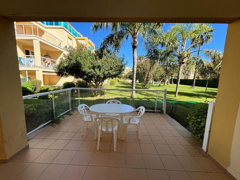 Property building, Balcony/Terrace, Garden view