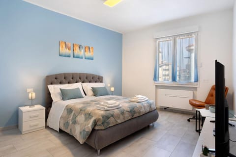 Living room, Bedroom