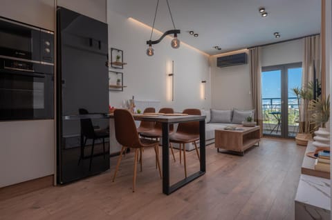 TV and multimedia, View (from property/room), Balcony/Terrace, Living room, Seating area, Dining area, air conditioner