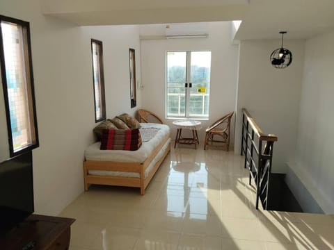 Living room, Photo of the whole room, Seating area