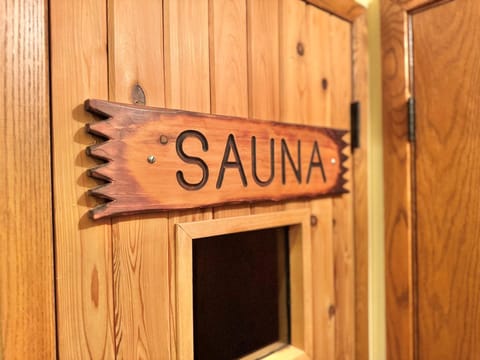 Ski-in Ski-out Townhome at Lutsen Mountain, Pool, Hot Tub, Fitness, Sauna and more! Apartment in Lutsen