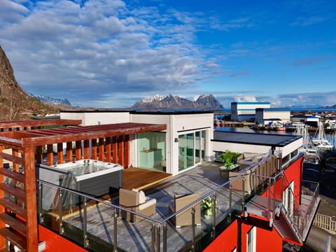Property building, Patio, Summer, Balcony/Terrace, Sunrise, Sunset, sunbed