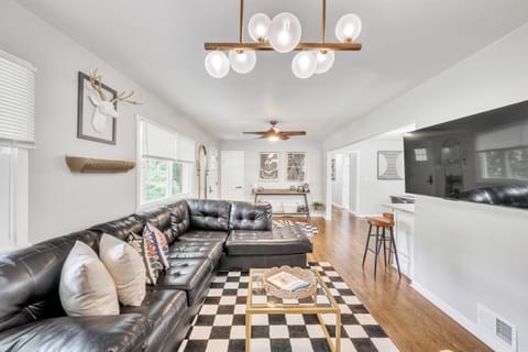 West End Wonder House in East Point