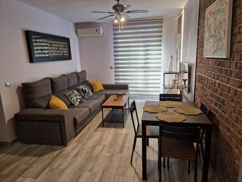 Living room, Seating area, Dining area, air conditioner