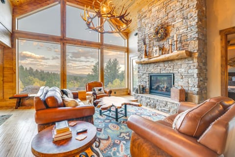 Luxe Florissant Home with Pikes Peak Views! House in Colorado