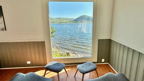 Living room, Mountain view, Sea view