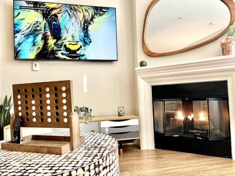 Cozy 2 Bedroom 2 Bathroom Condo with Pool, Gym, Spa Apartment hotel in Westwood