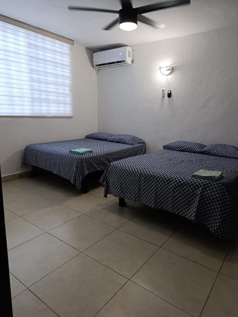 Bed, Photo of the whole room, air conditioner