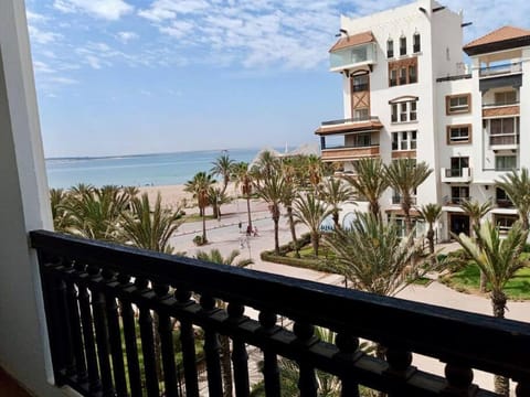 Property building, View (from property/room), Balcony/Terrace, Beach, Sea view