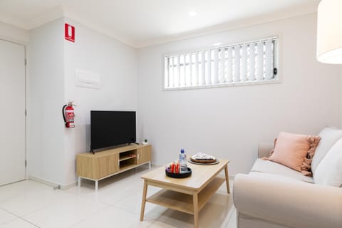 Communal lounge/ TV room, TV and multimedia, Living room