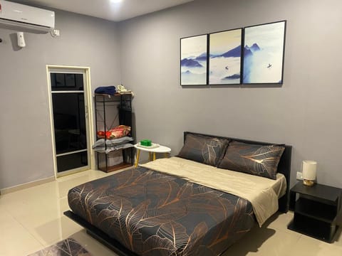 Bed, air conditioner