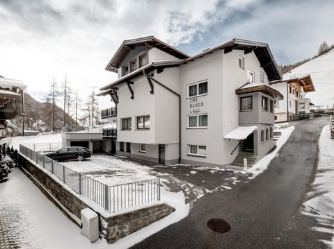 The Black by Regina Apartment in Trentino-South Tyrol