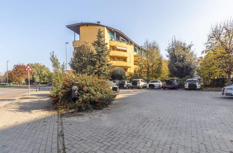 Property building, Parking