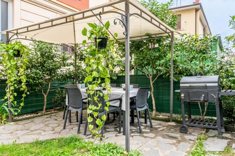 Patio, Garden