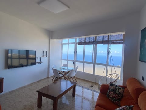 TV and multimedia, Living room, Sea view