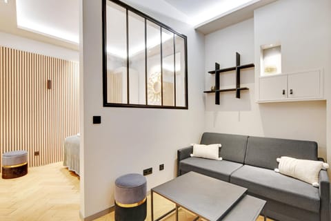 Bed, Living room, Seating area
