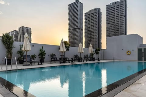 Property building, Swimming pool