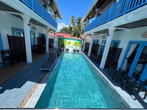 Property building, Pool view, Swimming pool