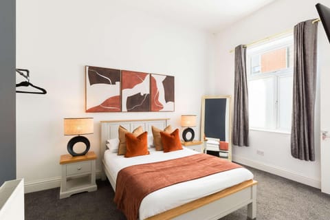 1-Bedroom Apartment in Leamington Spa with Free Parking Apartment in Royal Leamington Spa