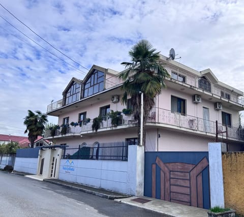 Property building, Day, Neighbourhood, Street view