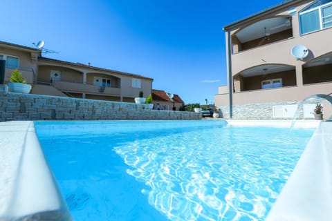 Property building, Swimming pool