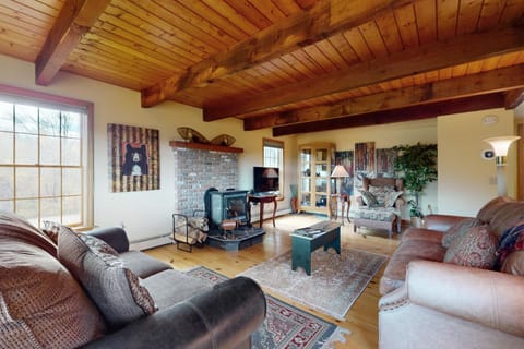 Green Mountain Sunrise House in West Dover