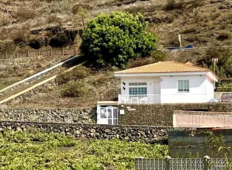 Property building, Day, Natural landscape